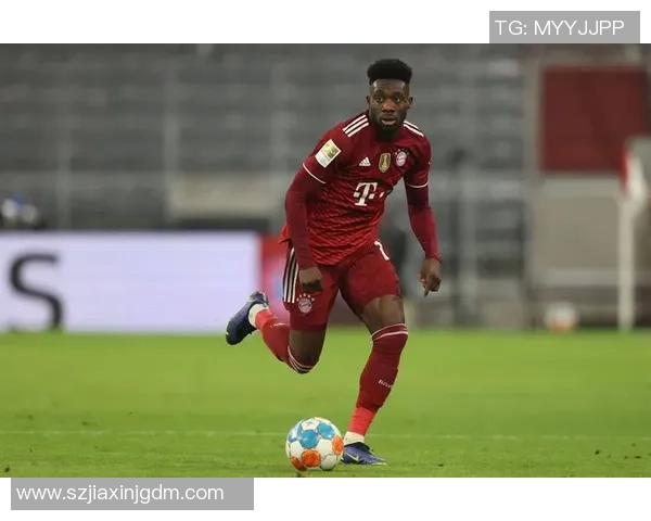 当代顶尖足球球星竞技风采与个人成就全解析