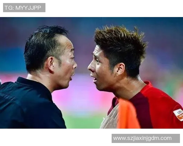 足球场上白白胖胖的球星是谁？他为何能成为焦点引发热议